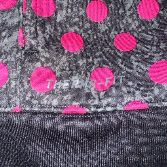 Toddler Nike pullover - Picture 2 of 5